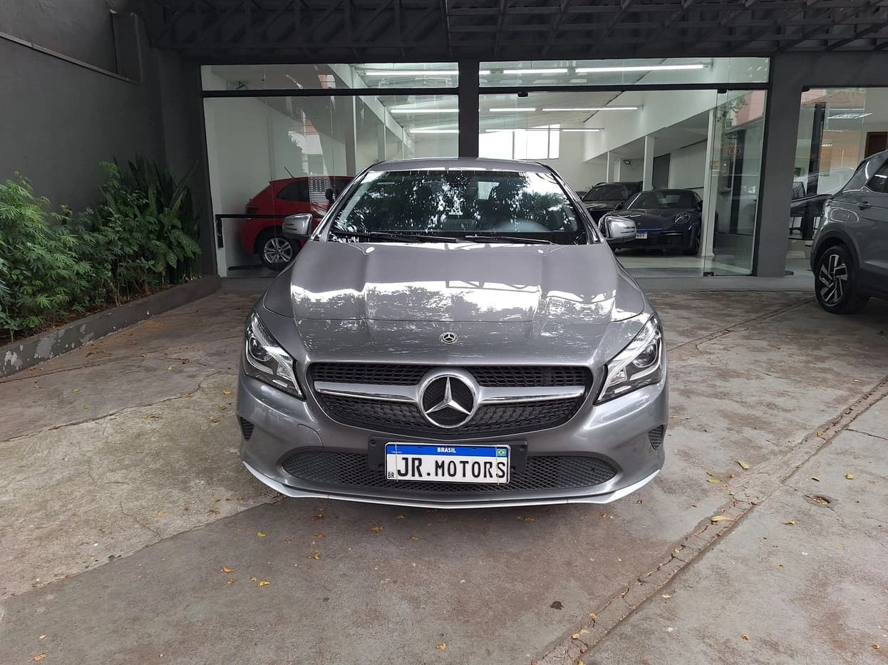 Mercedes-Benz CLA 180